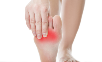 Причины жгучей боли в ступнях и методы лечения